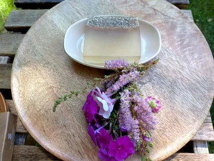 Honig-Haferflockenseife in der Schale „Creme“ von Tranquillo